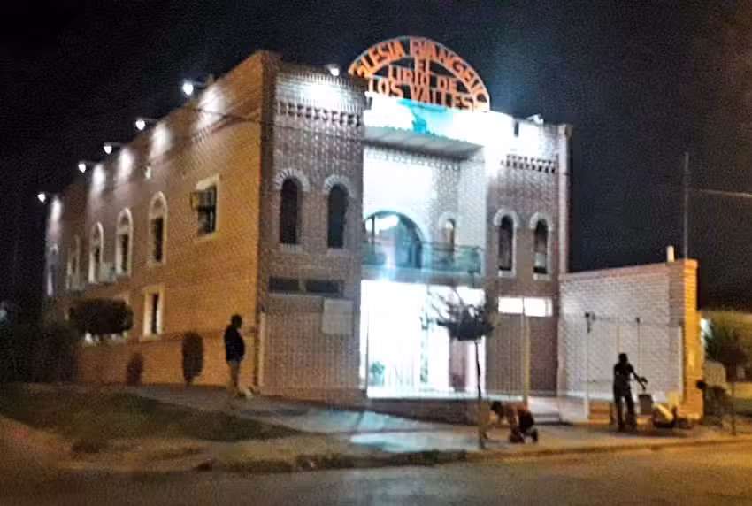 IGLESIA EVANGÉLICA “EL LIRIO DE LOS VALLES”