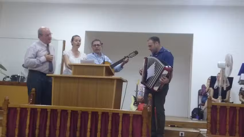 Iglesia Evangelica Manantial De Vida