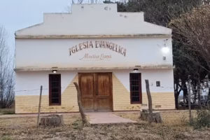Iglesia Evangelica Media Luna