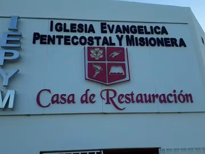 Iglesia Evangélica Pentecostal y Misionera (IEPYM Frias)