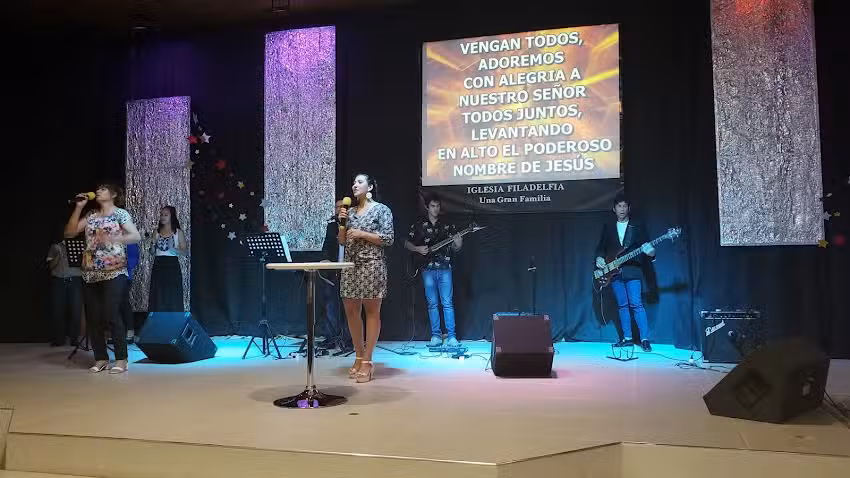 Iglesia Filadelfia Ituzaingó