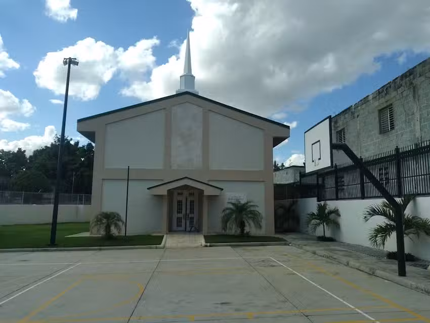 Iglesia “Jesucristo de Los Angeles City”