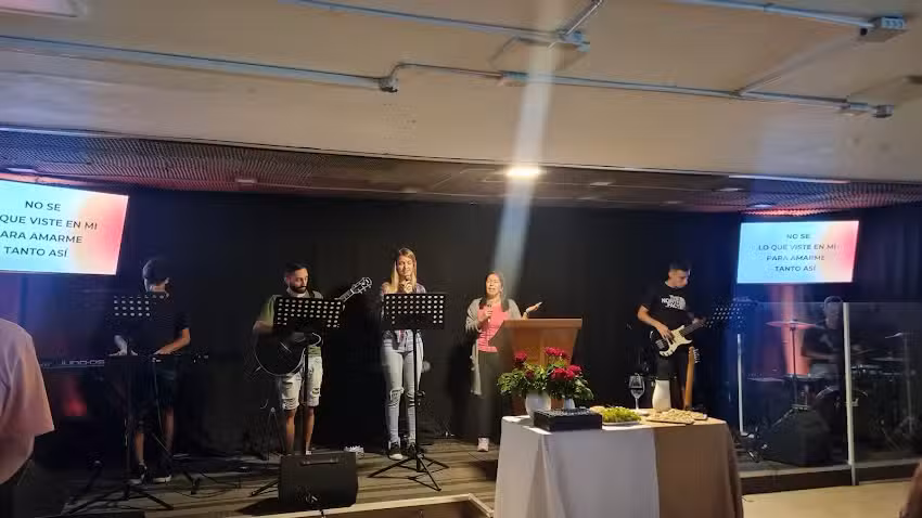 Iglesia Jesús Es La Esperanza