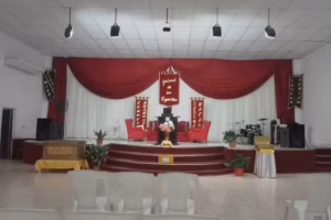 IGLESIA JESUS ES LUZ Y VIDA
