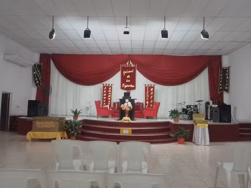 IGLESIA JESUS ES LUZ Y VIDA