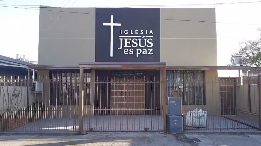 IGLESIA JESÚS ES PAZ