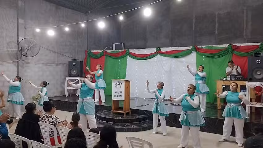 IGLESIA JESUS, LA LUZ DEL MUNDO