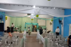 Iglesia: “La Palabra De Dios” casa de oración