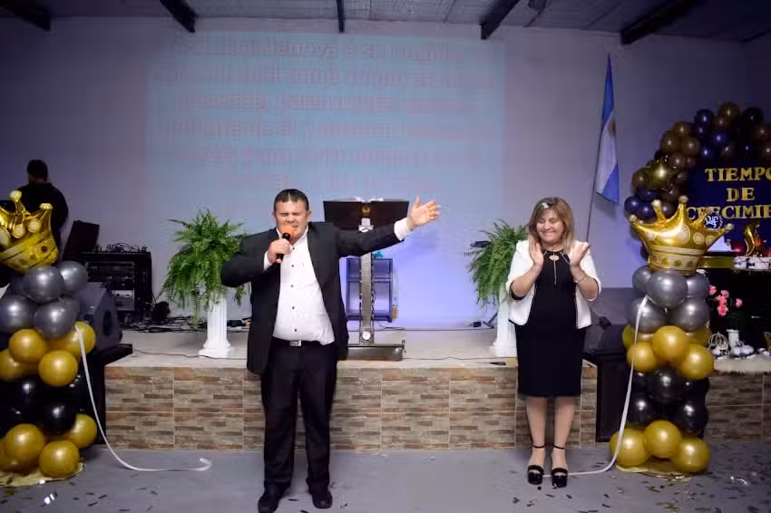 IGLESIA MANANTIAL José c paz