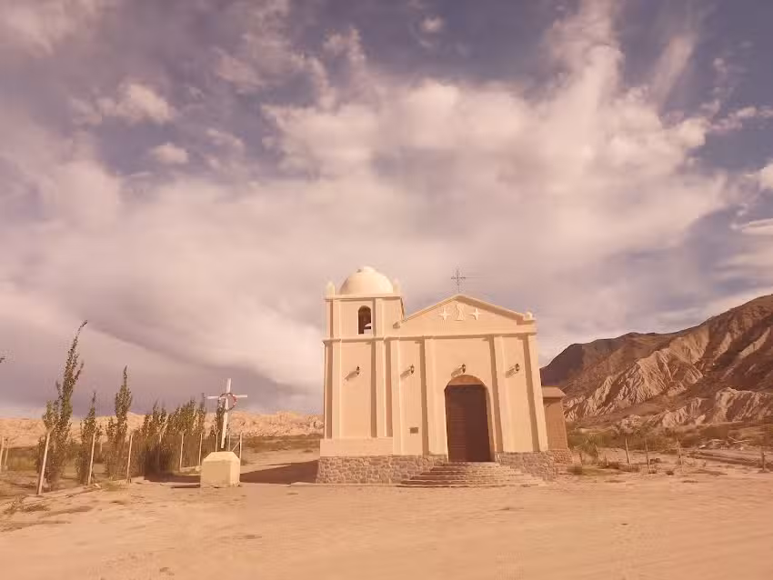 IGLESIA MARIA AUXILIADORA PUEBLO VIEJO ANGASTACO
