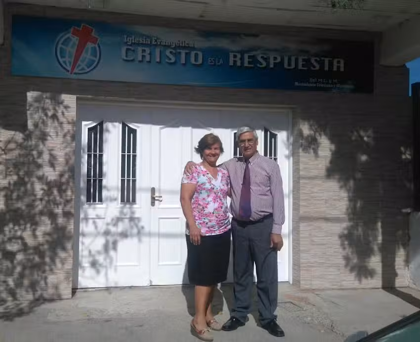 IGLESIA MCyM “Cristo Es La Respuesta”