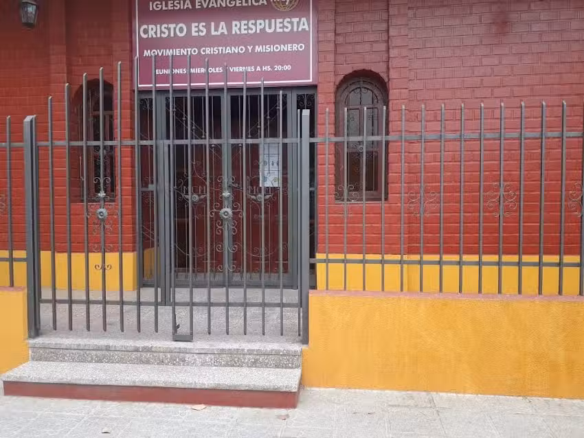 Iglesia Movimiento Cristiano Y Misionero (Cristo Es La Respuesta)