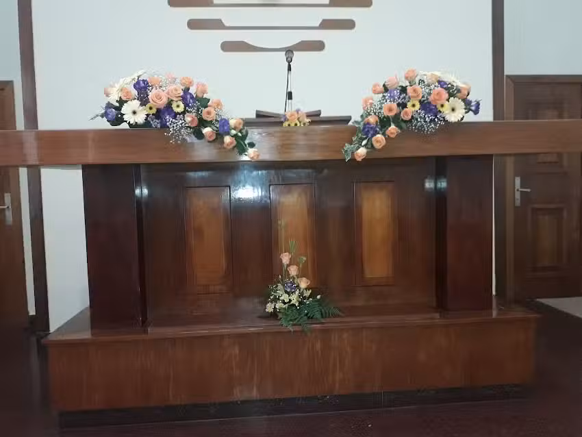 Iglesia Nueva Apostólica (Villa Modelo)