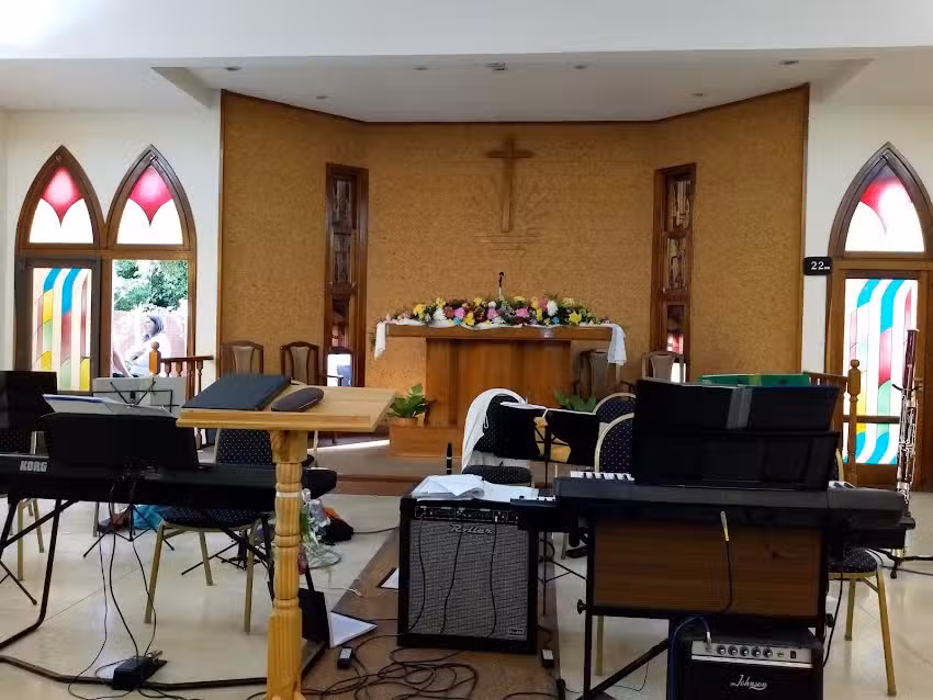 Iglesia Nueva Apostólica (Villa Tesei)