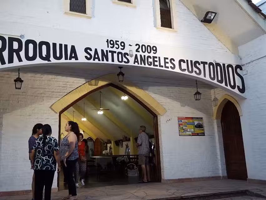 Iglesia Parroquial Los Santos Ángeles