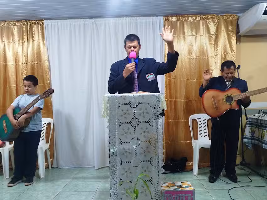 Iglesia Pentecostal Dios es Amor – Puerto Iguazú, Misiones, Argentina