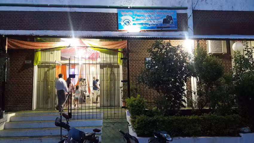 Iglesia Pentecostal Misionera Ministerio “Jesus Es La Luz”