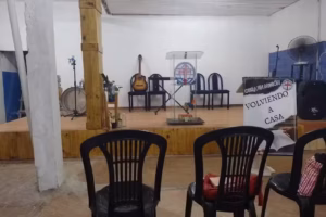 Iglesia pentecostal volviendo a casa