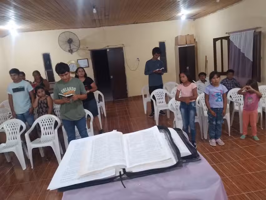 Iglesia pentecostal y gloria