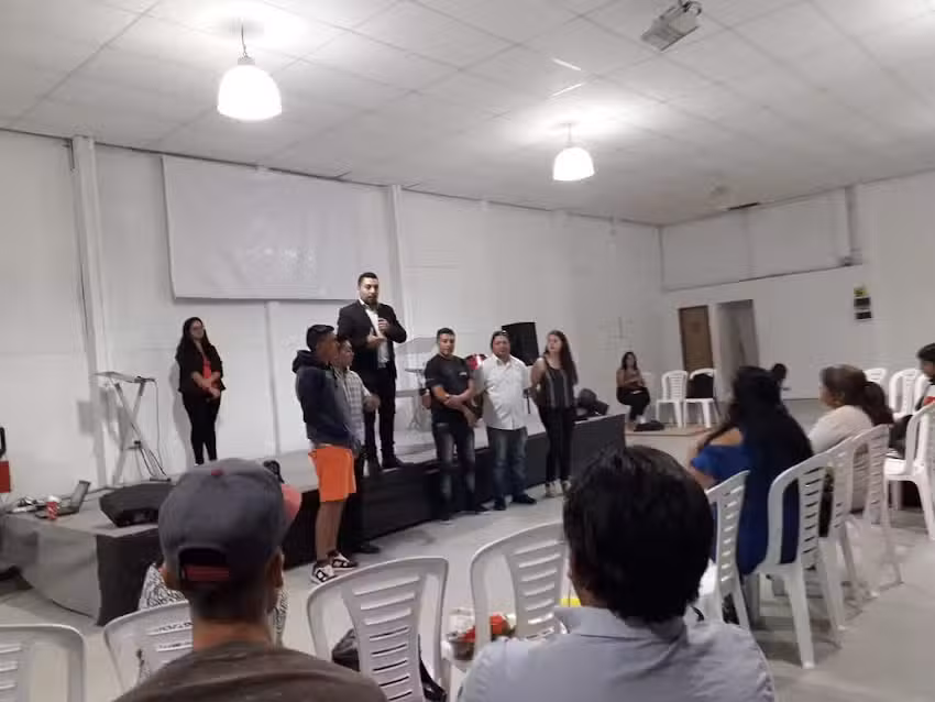 Iglesia sana nuestra tierra