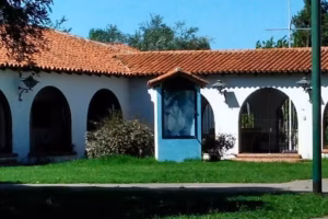 Iglesia Santo Cristo y Escuela Nacional