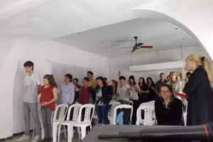 Iglesia Siguiendo Al Maestro