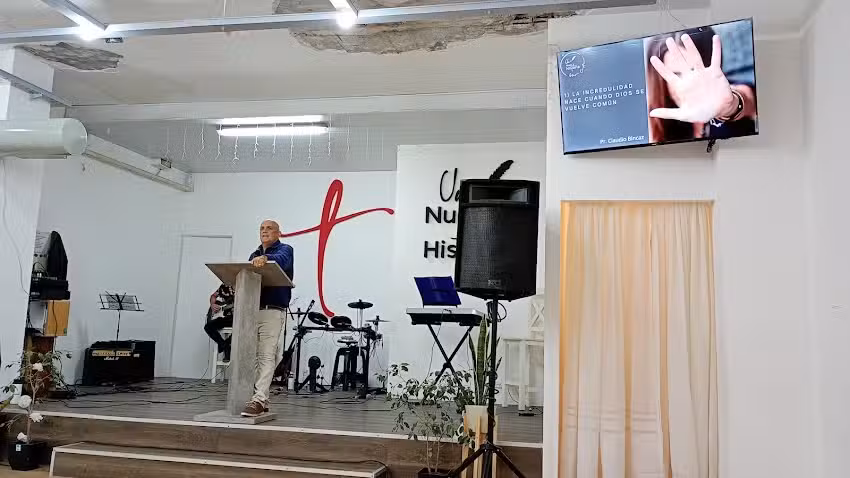 Iglesia Una Nueva Historia