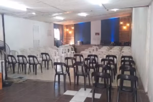 Iglesia Under