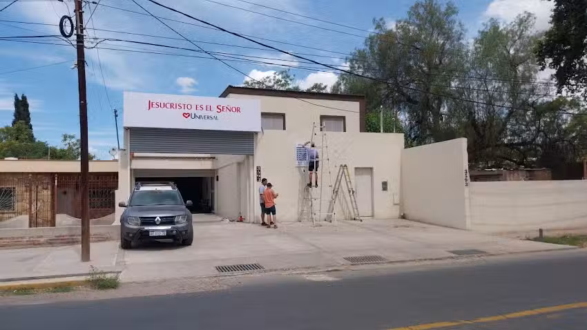Iglesia Universal Del Reino De Dios