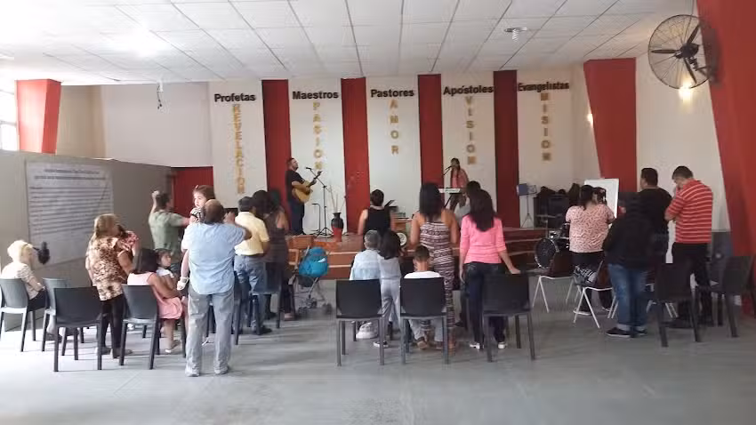 Iglesia Vida Plena – Barrio Talleres Sur