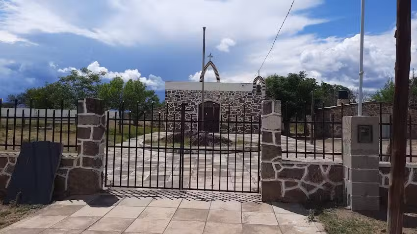 Iglesia Virgen de Fátima Rumi-Huasi