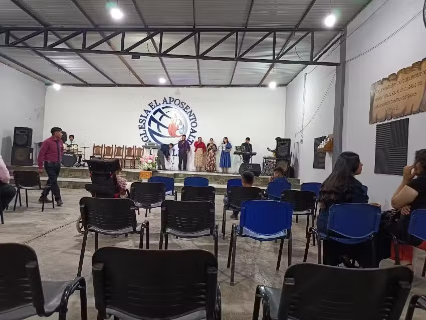 ((IPUA )) Iglesia Pentecostal Unida ” Aposento Alto “