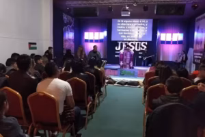 Jesus Es El Centro