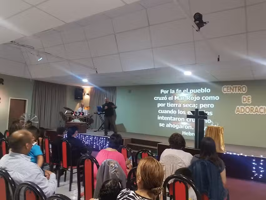 MINISTERIO CENTRO DE ADORACION