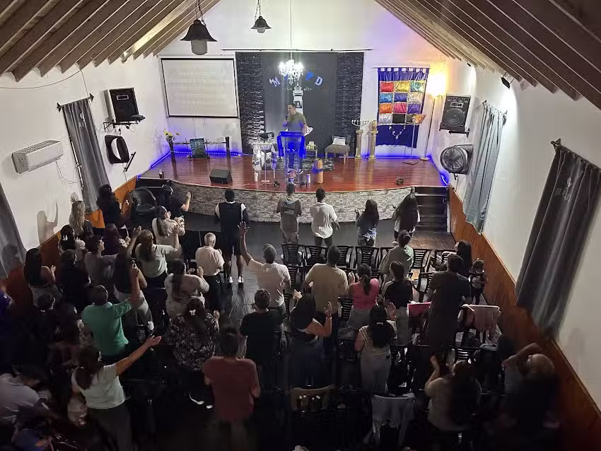 Ministerio Poder Unción y Favor de Dios
