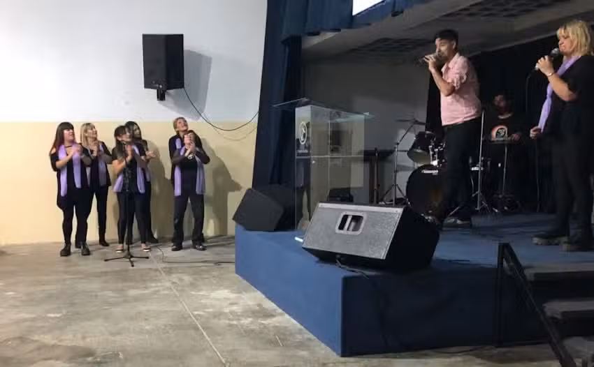 Ministerio Presencia De Dios Morón