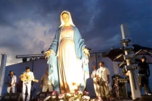 PARROQUIA MARÍA REINA DE LA PAZ