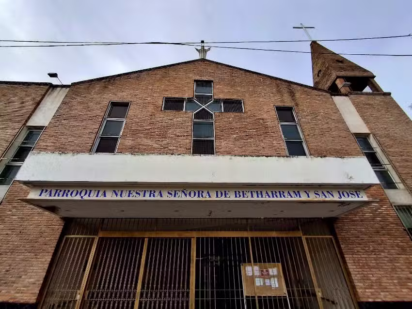 Parroquia Nuestra Señora de Betharram y San José