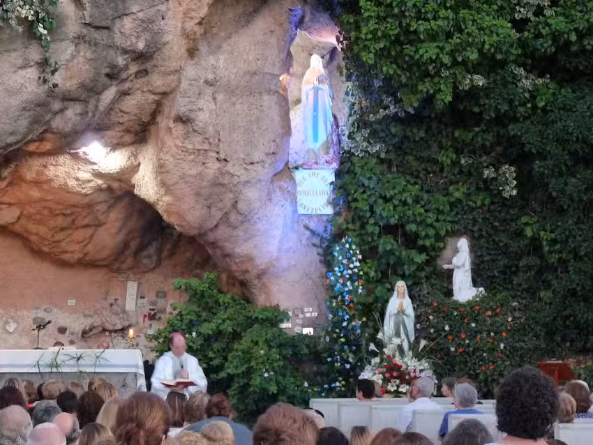 Parroquia Nuestra Señora de Lourdes