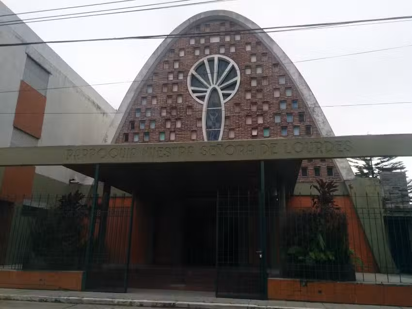 Parroquia Nuestra Señora de Lourdes