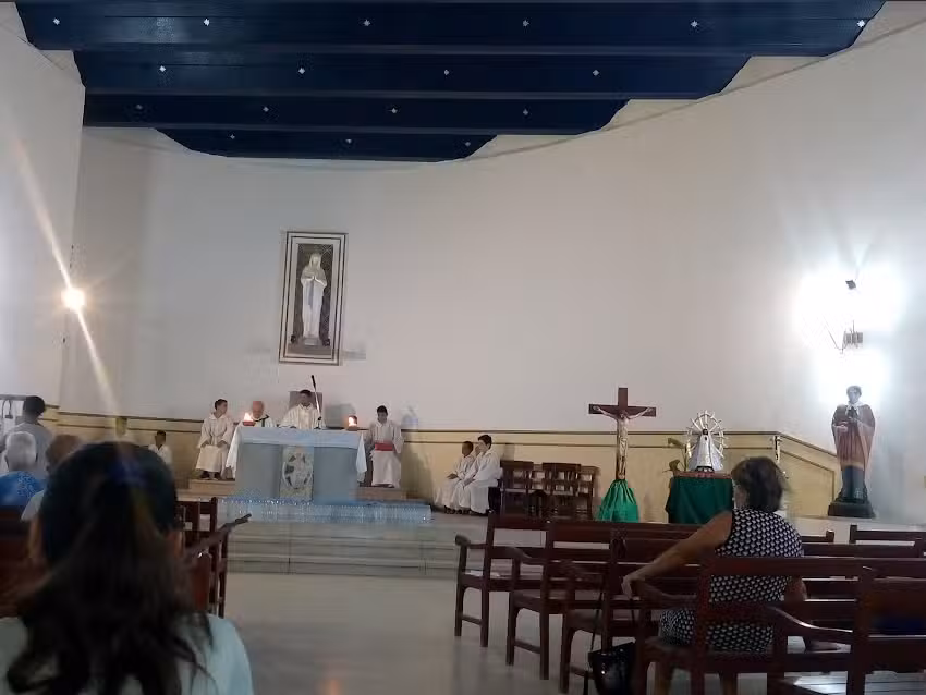 Parroquia Virgen De Los Pobres