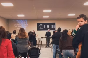 PLENITUD Comunidad Cristiana
