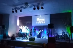 Resplandece Congregación Cristiana