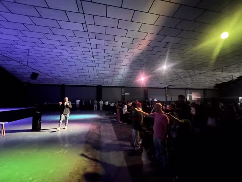 REVIVAL (JESUS en las calles)