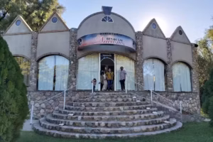 Rey de las Naciones, San Luis