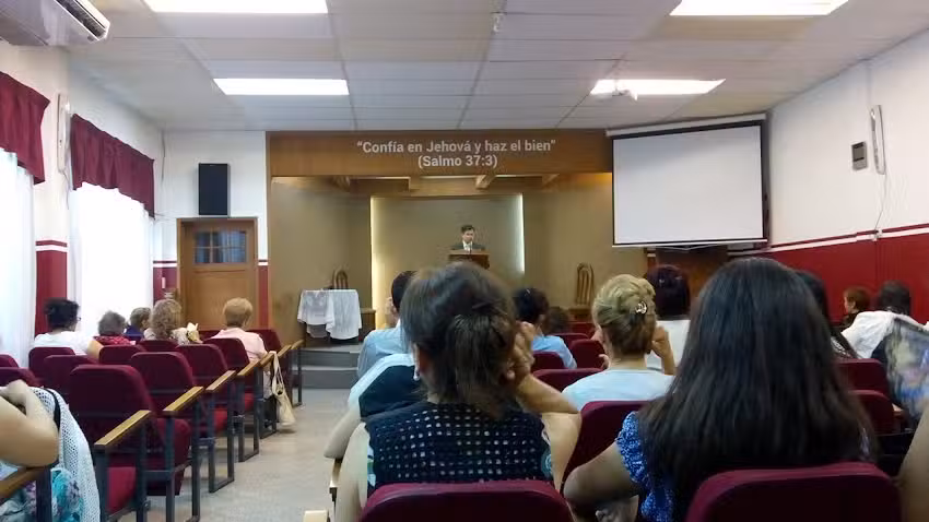 Salón Del Reino De Los Testigos De Jehová