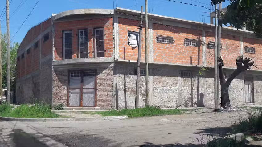 Tinglado Parroquia Nstra Sra de la Paz